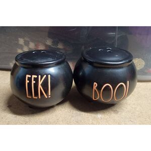 Rae Duun Halloween salt and pepper set